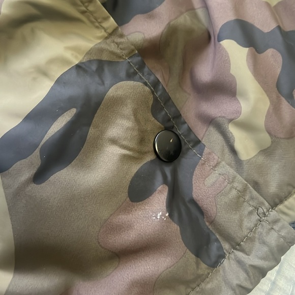 Obey Camo Windbreaker Jacket - Picture 4 of 4